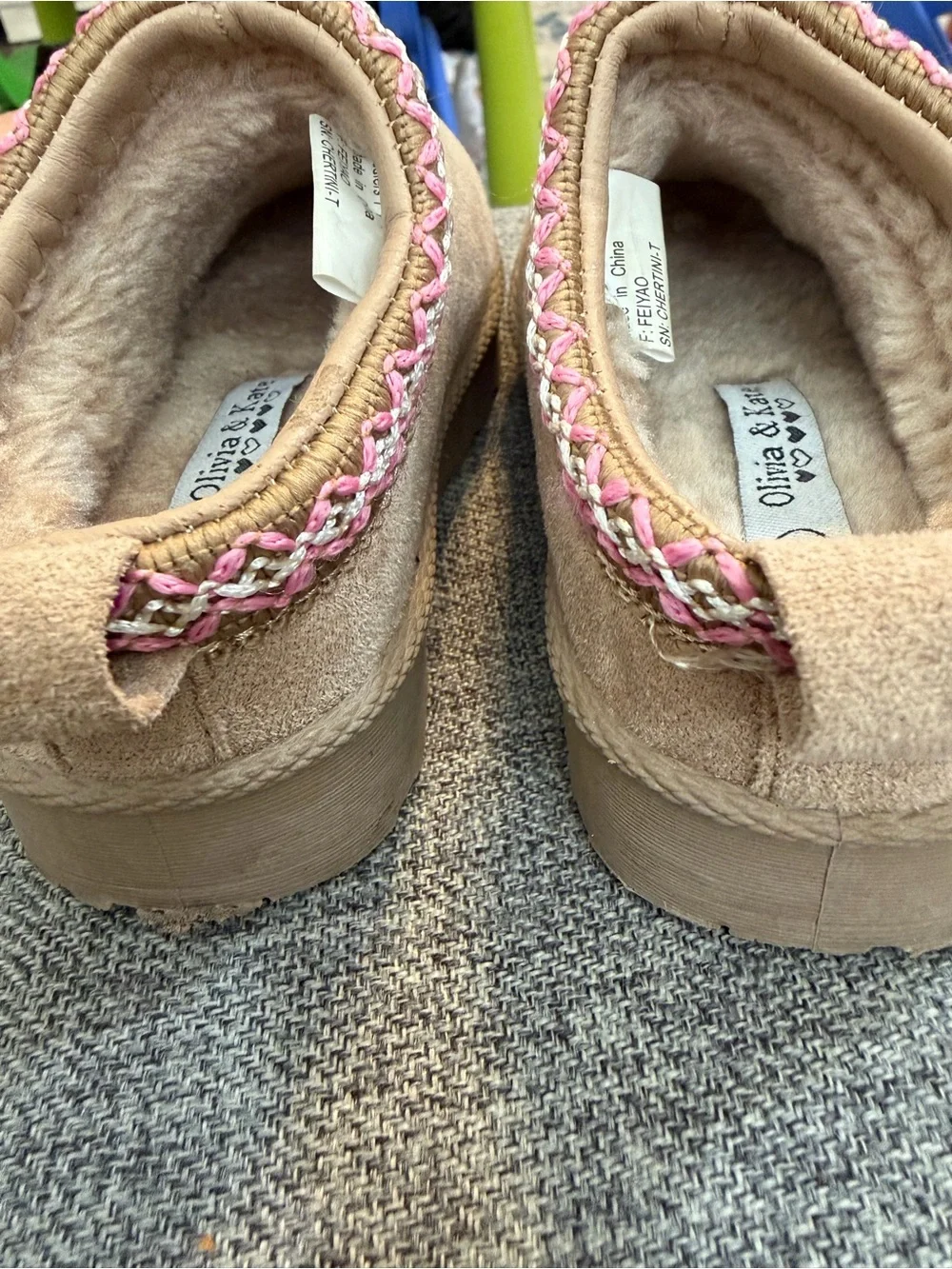 Olivia & Kate Tan Mule platform Slip-On fur lined with Pink Braided Trim size 7